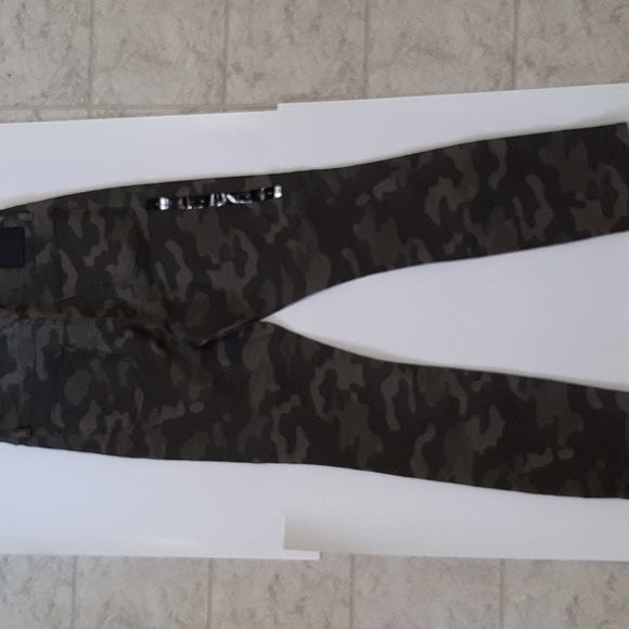Repreve Camo jeans. NWT - Picture 3 of 6